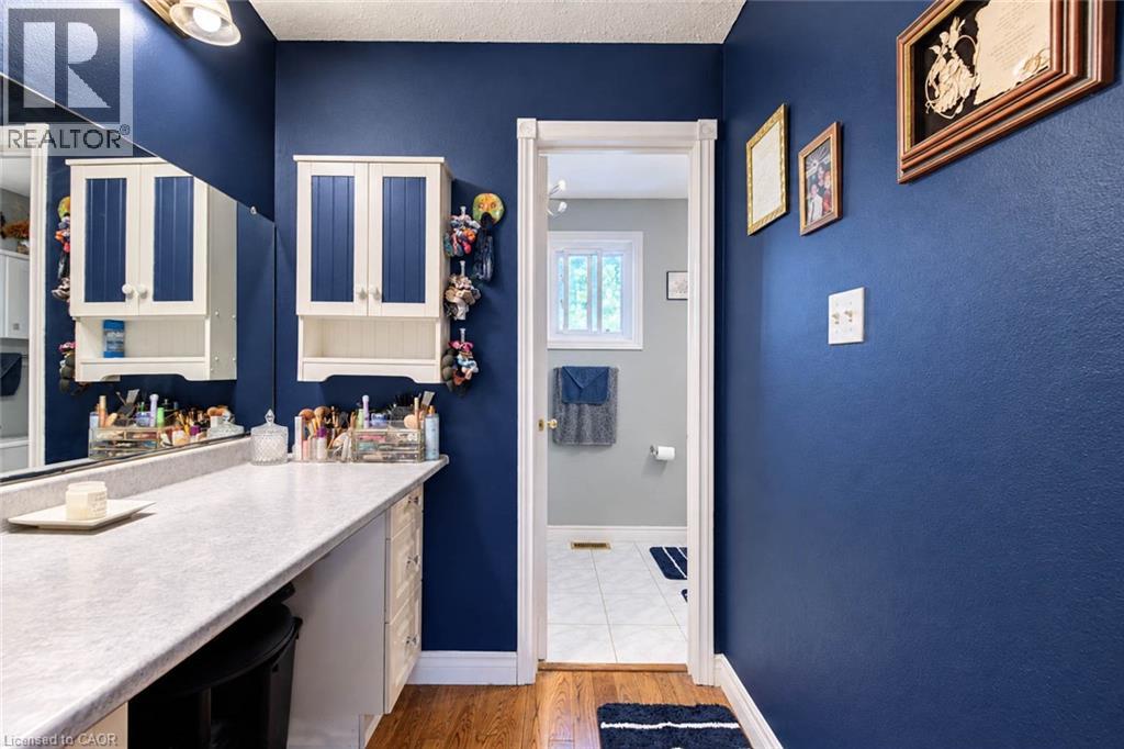 46 Robson Avenue — photo 28