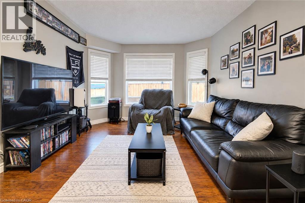 46 Robson Avenue — photo 39