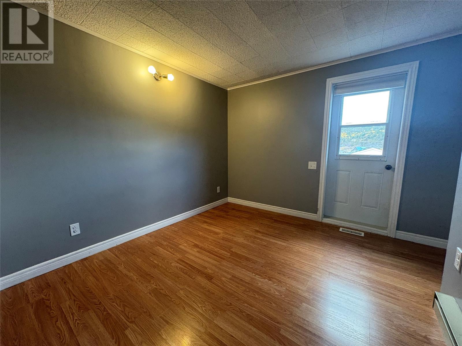 180 East Street - 14