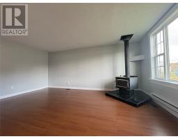 180 East Street thumbnail 5