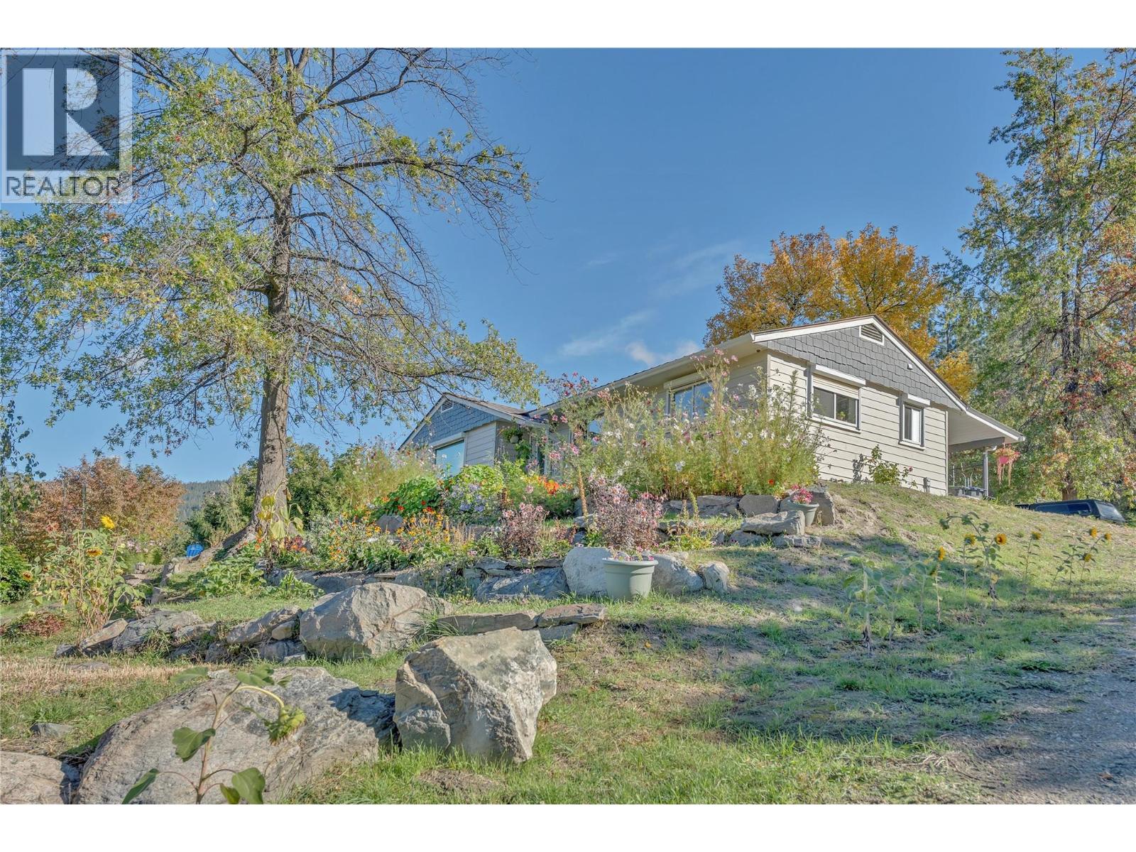 2864 Arawana Road - 42