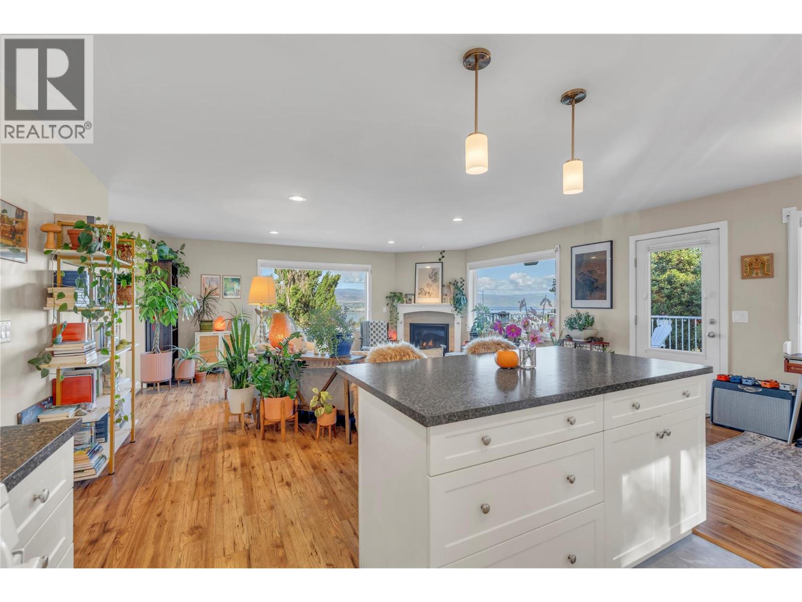 2864 Arawana Road - 18