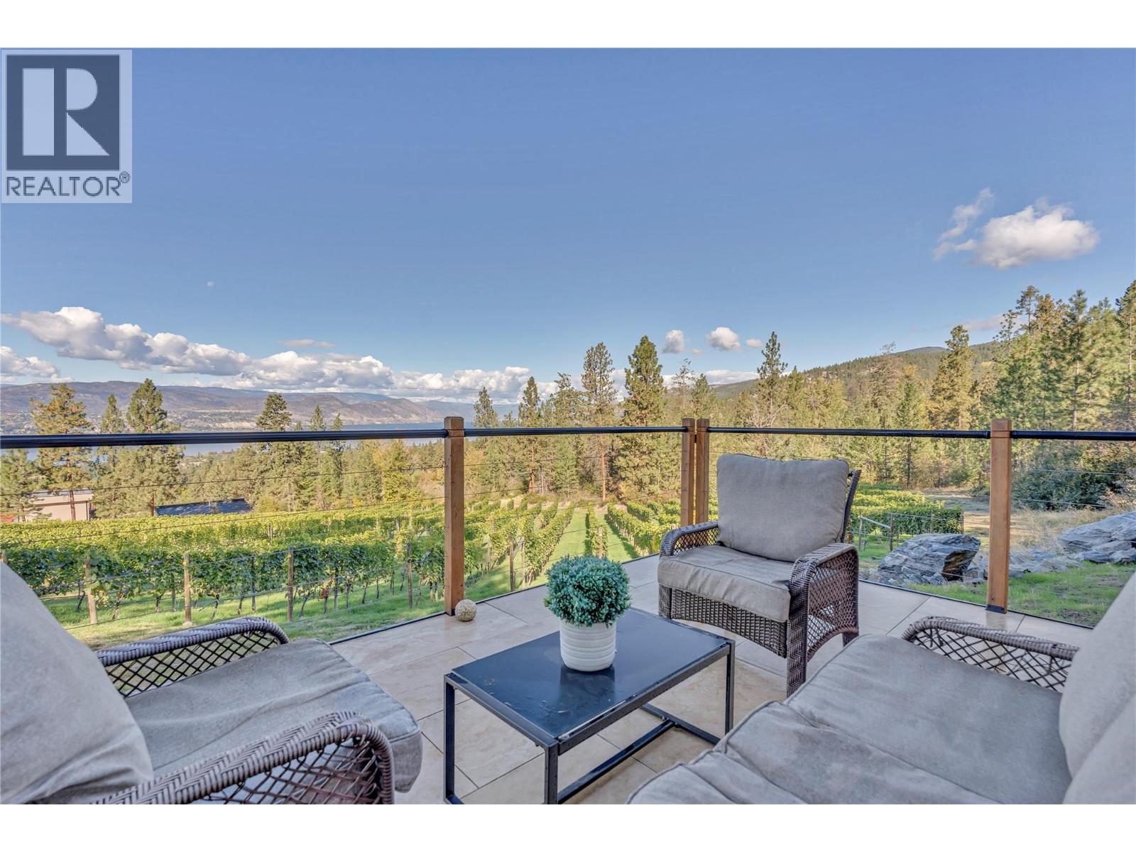 2864 Arawana Road - 67
