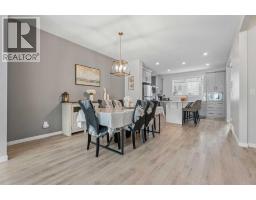111 Wolf Creek Manor Se, Calgary, AB T2X4A1 Photo 11