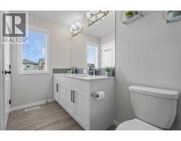 111 Wolf Creek Manor Se, Calgary, AB T2X4A1 Photo 27