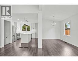 Foyer - 467 Queen Charlotte Road Se, Calgary, AB T2J5H8 Photo 8