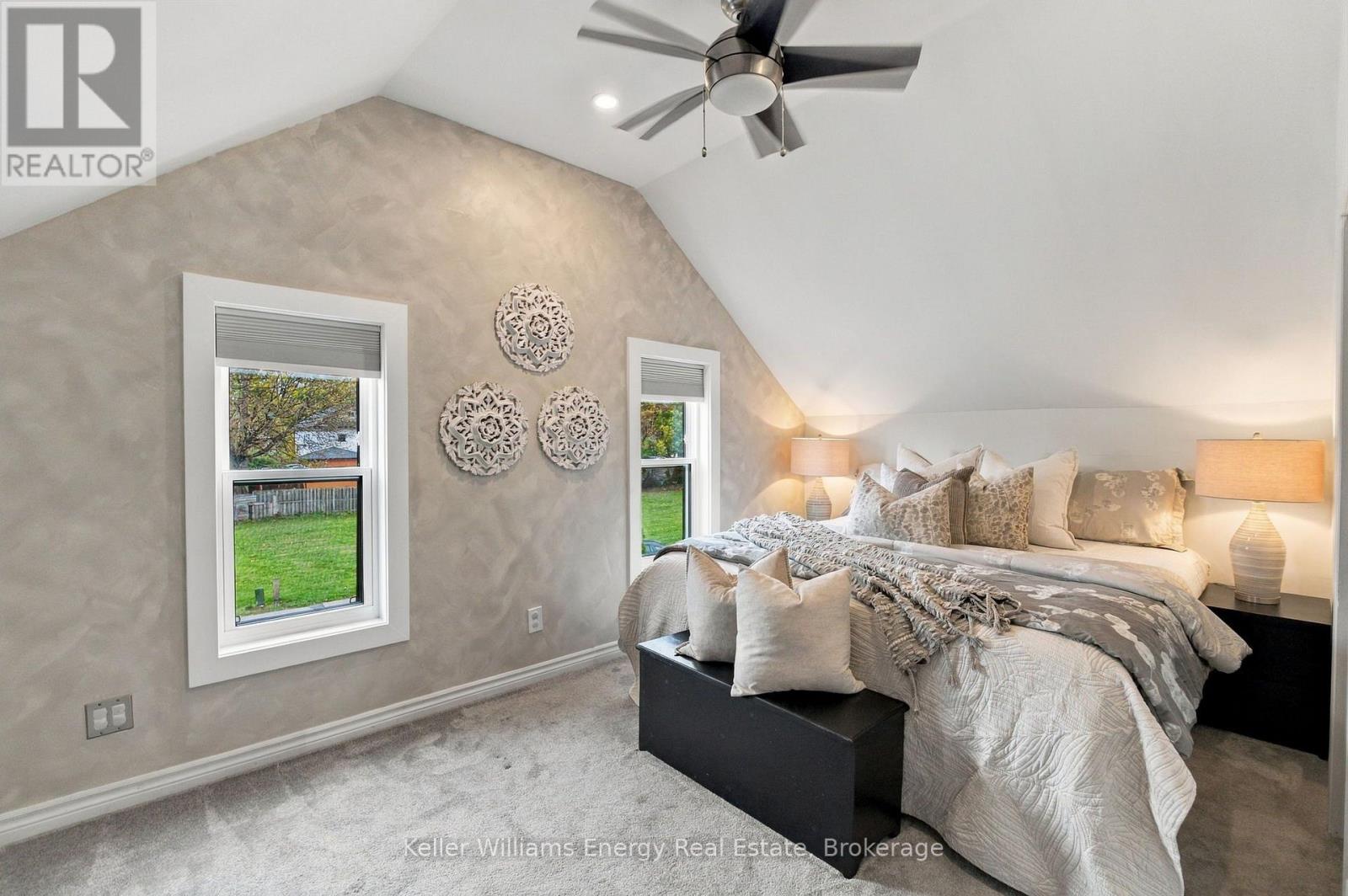 123 BARRIE AVENUE - 22