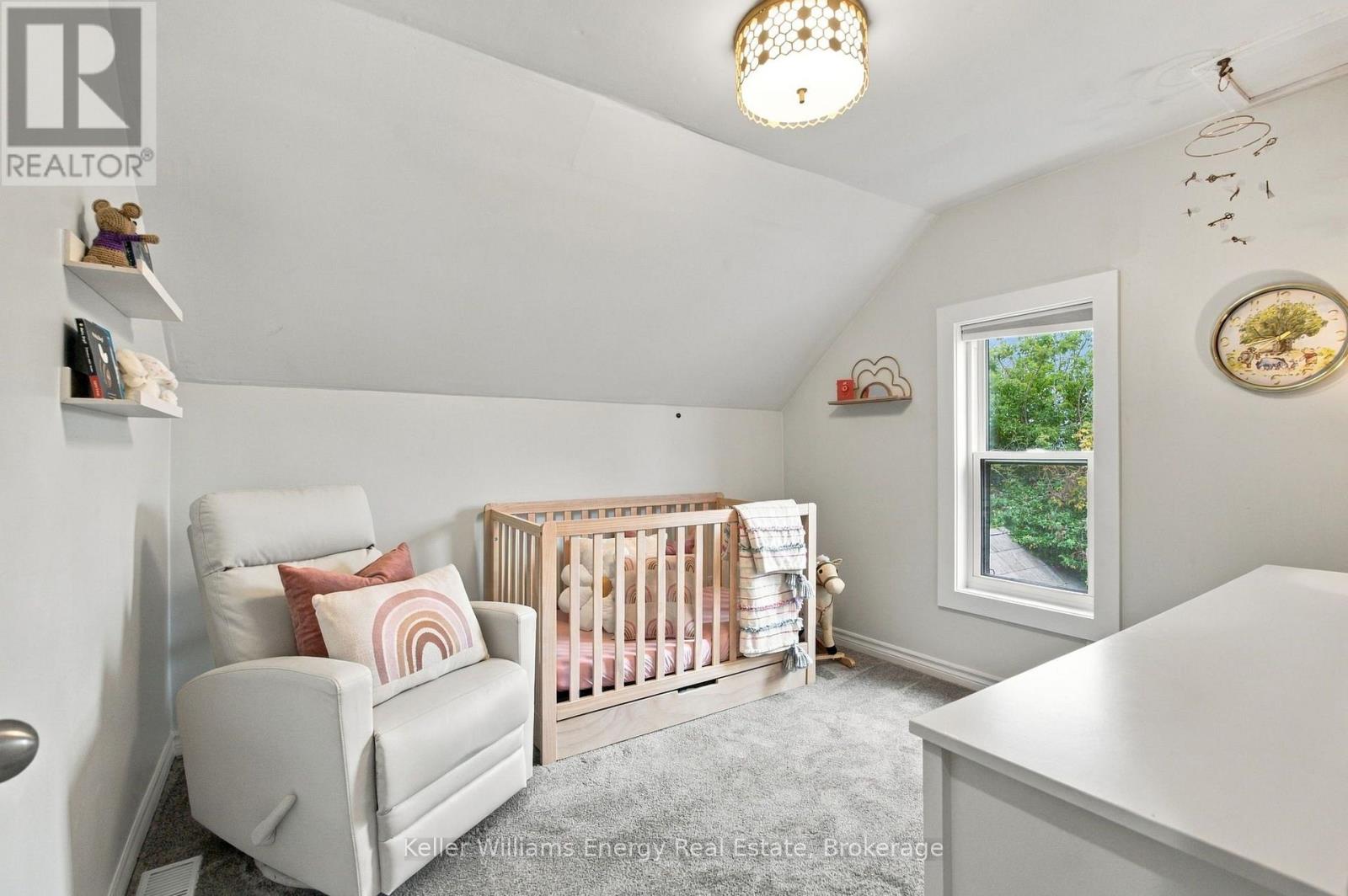 123 Barrie Avenue — photo 28