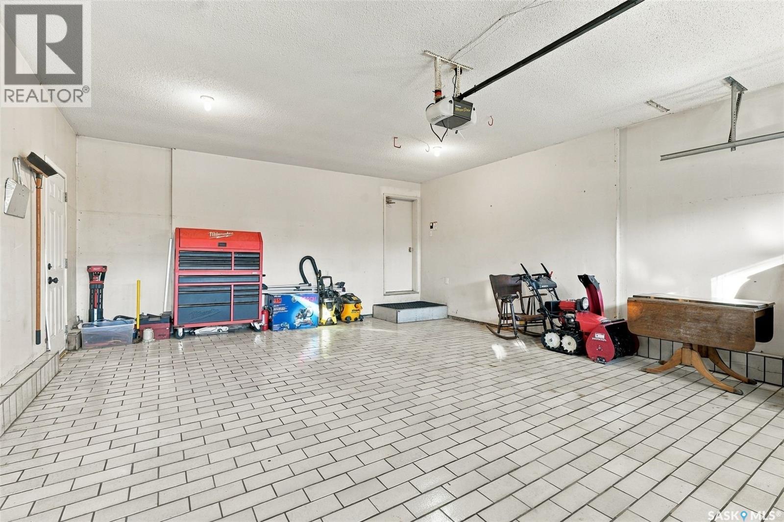 226 Gustin PLACE - 44