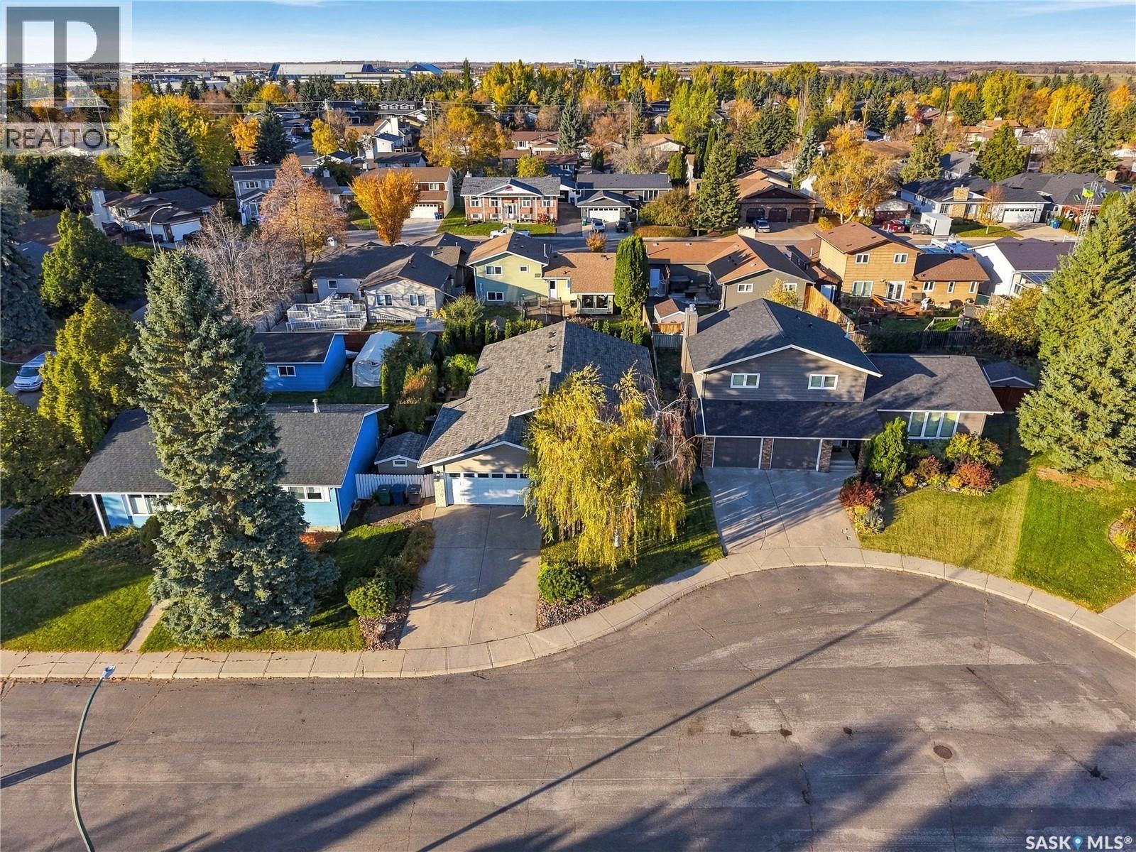 226 Gustin PLACE - 52