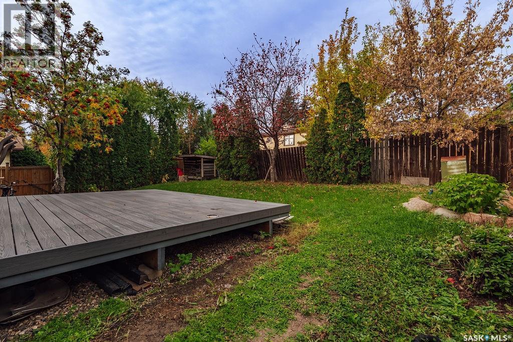 258 AE Adams CRESCENT - 54