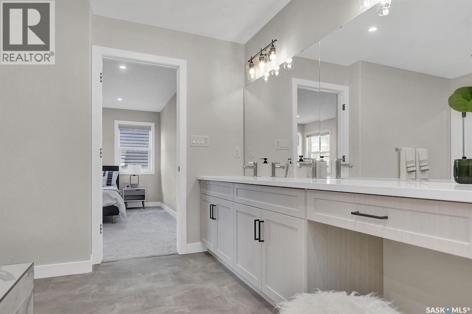 4944 Padwick ROAD - 37