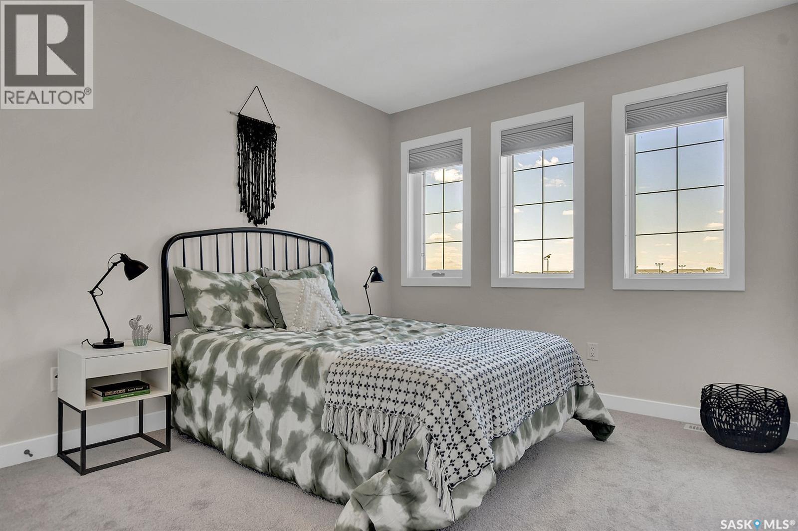 4944 Padwick ROAD - 43