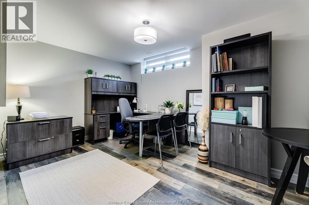 221 Bernath Street — photo 33