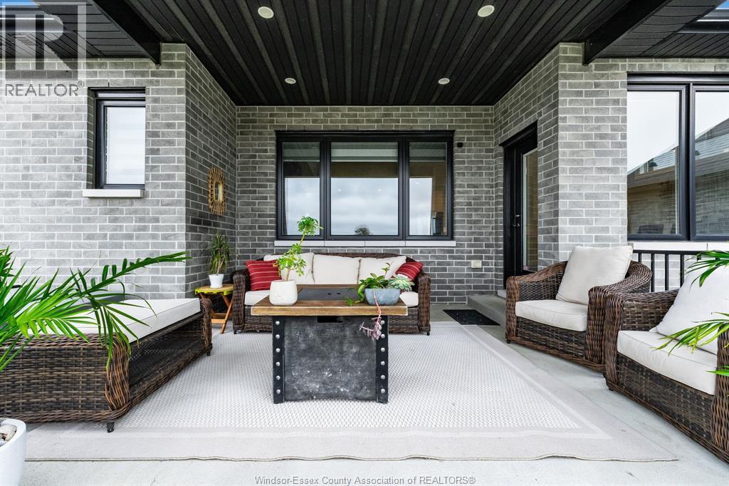 221 Bernath STREET - 38