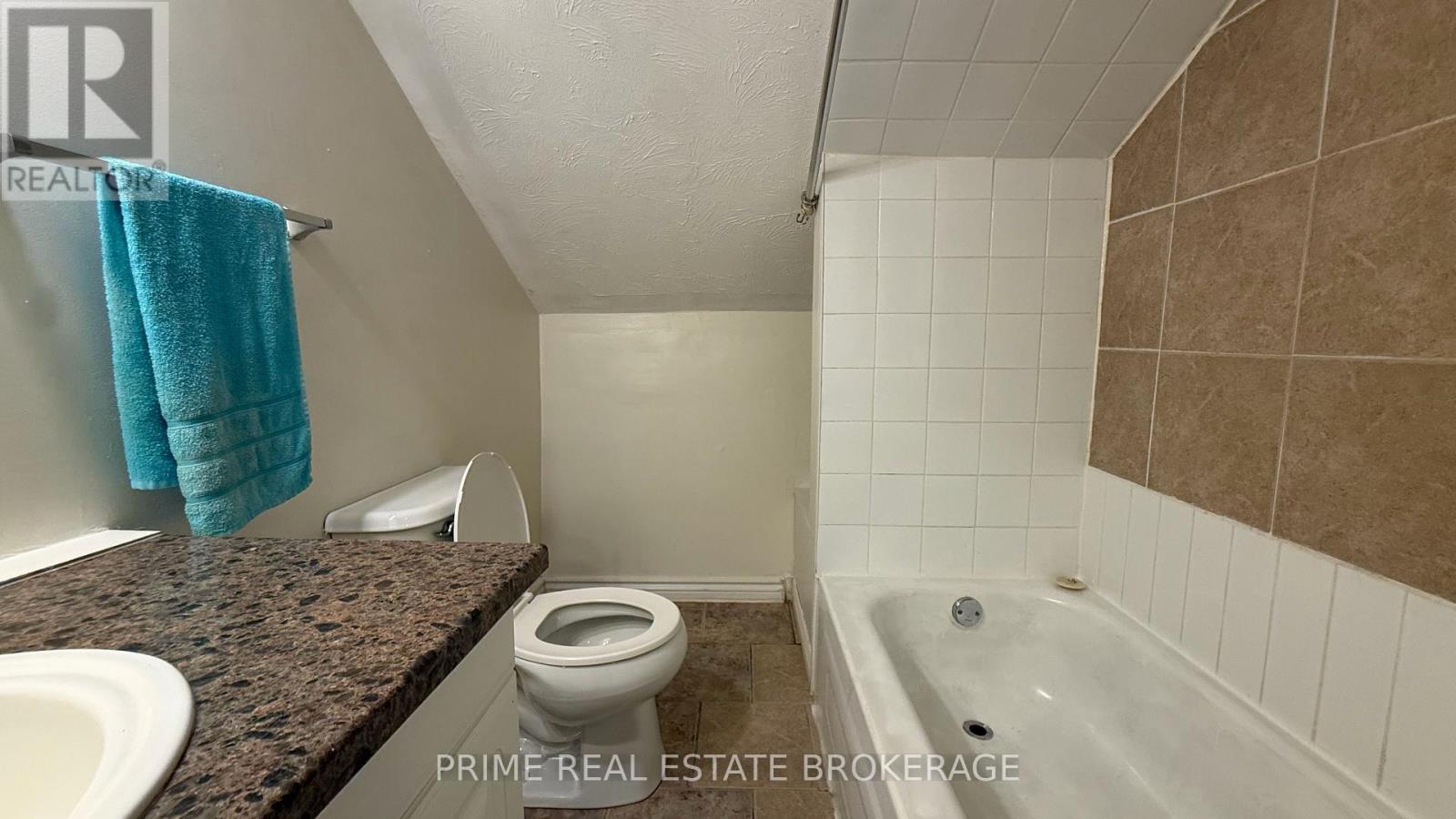 121 BOULLEE STREET - 11