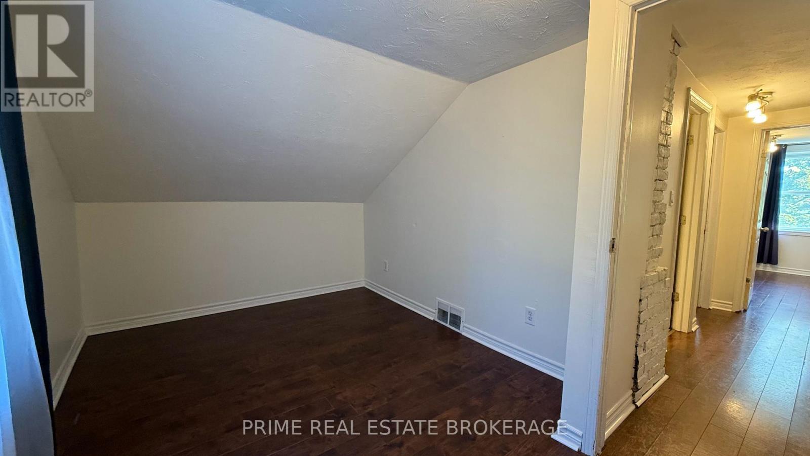 3 bedroom Single Family interior view, 121 Boullee Street, London East (East C), Ontario