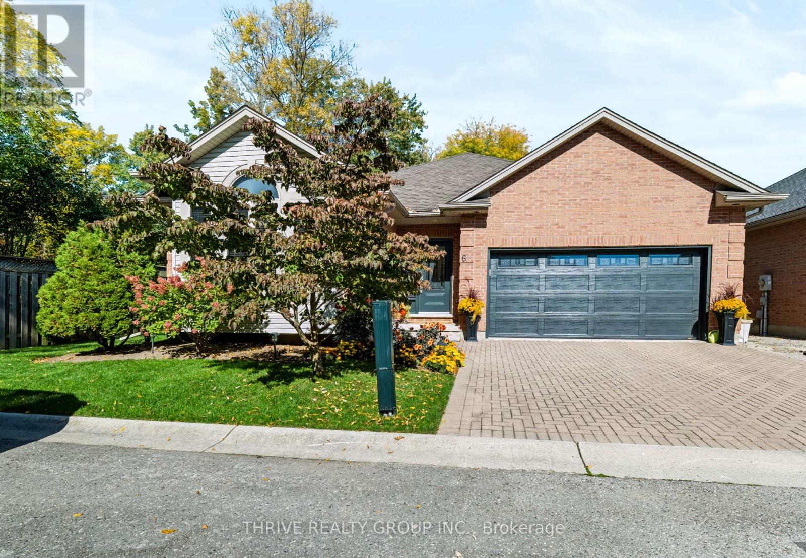 4 bedroom Single Family exterior, 6- 448 Commissioners Road, London South (South G), Ontario