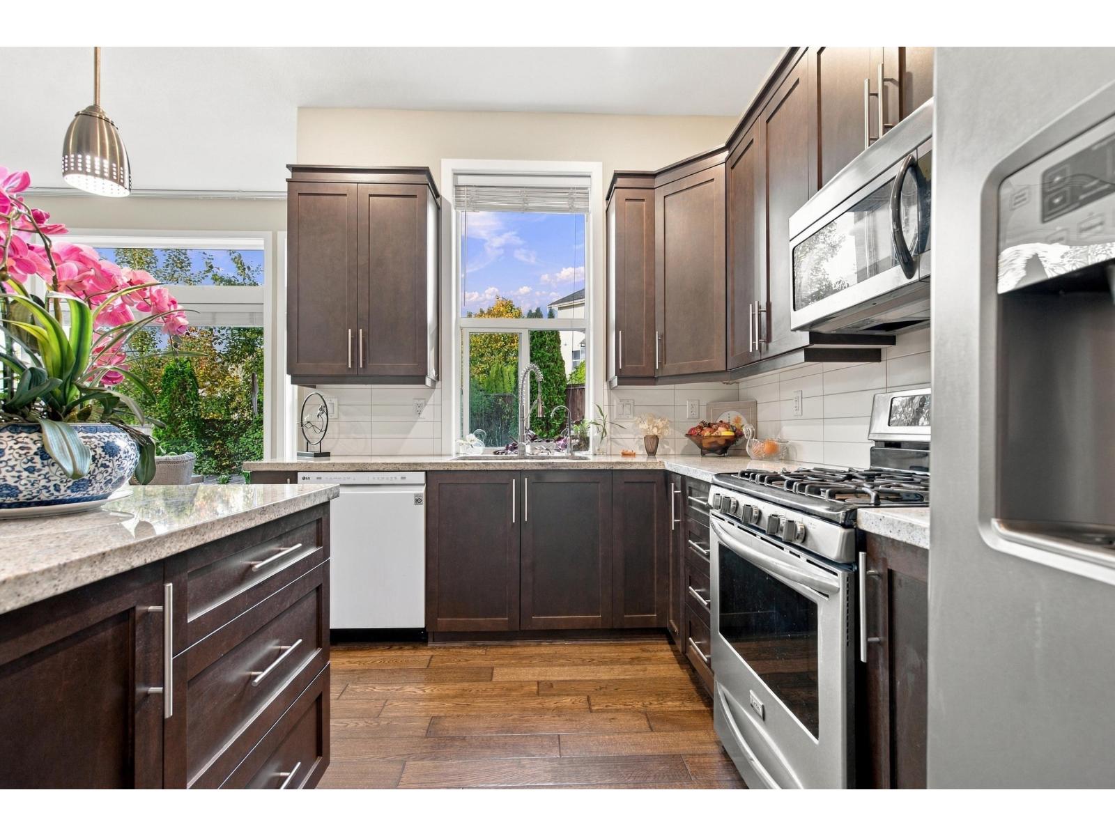 Photo of 6088 163A STREET 11