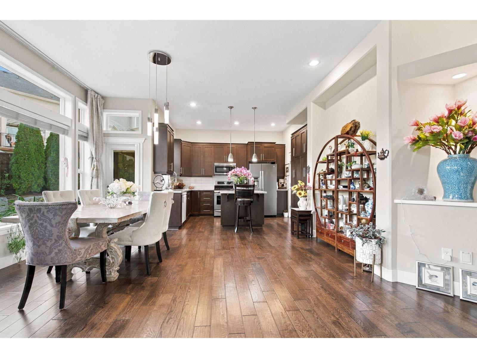 Photo of 6088 163A STREET 14