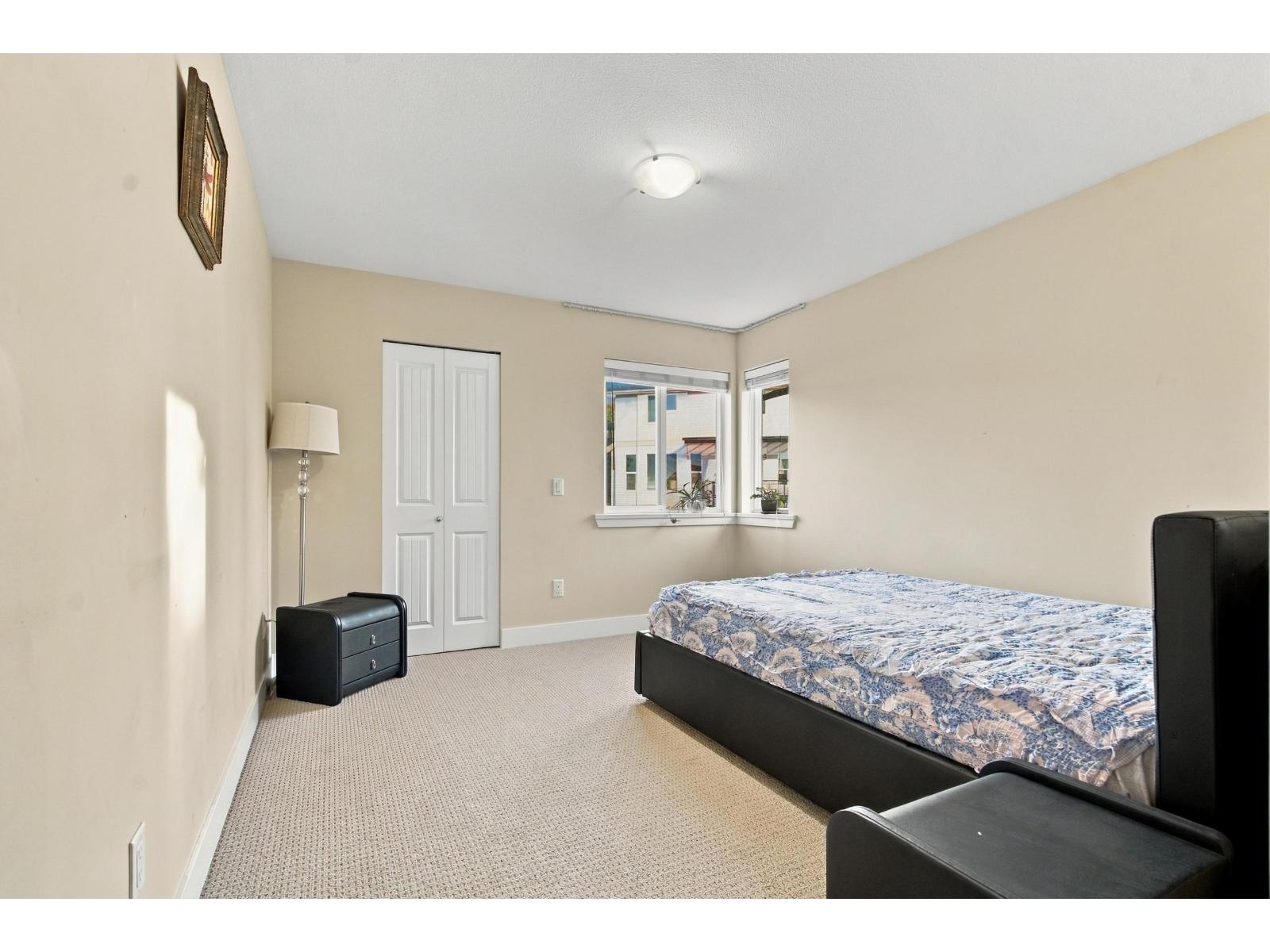 Photo of 6088 163A STREET 25