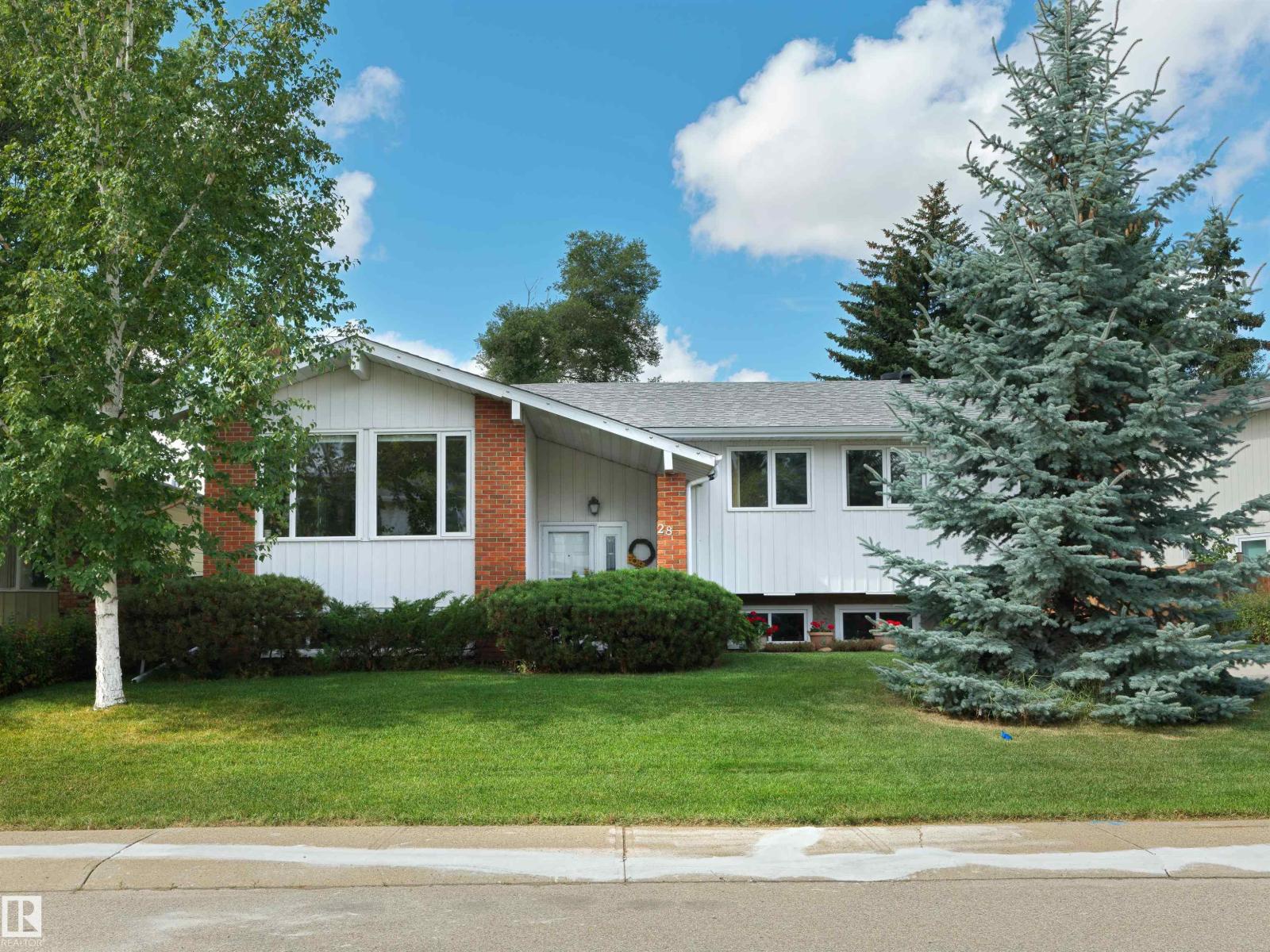Photo of 28 WESTRIDGE CR NW, Edmonton