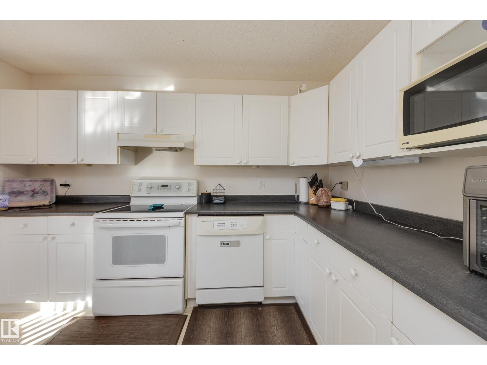 553 GLENWRIGHT CR NW, Edmonton — photo 13
