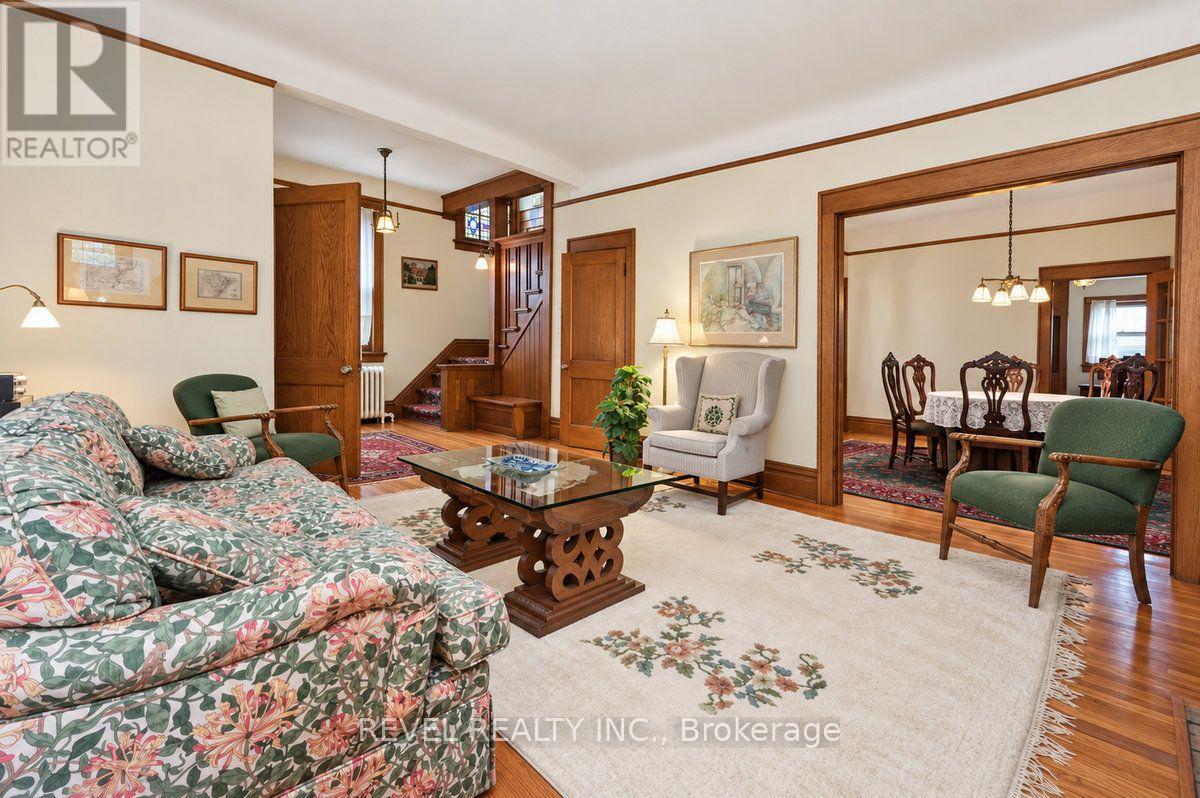 204 Clemow Avenue — photo 14