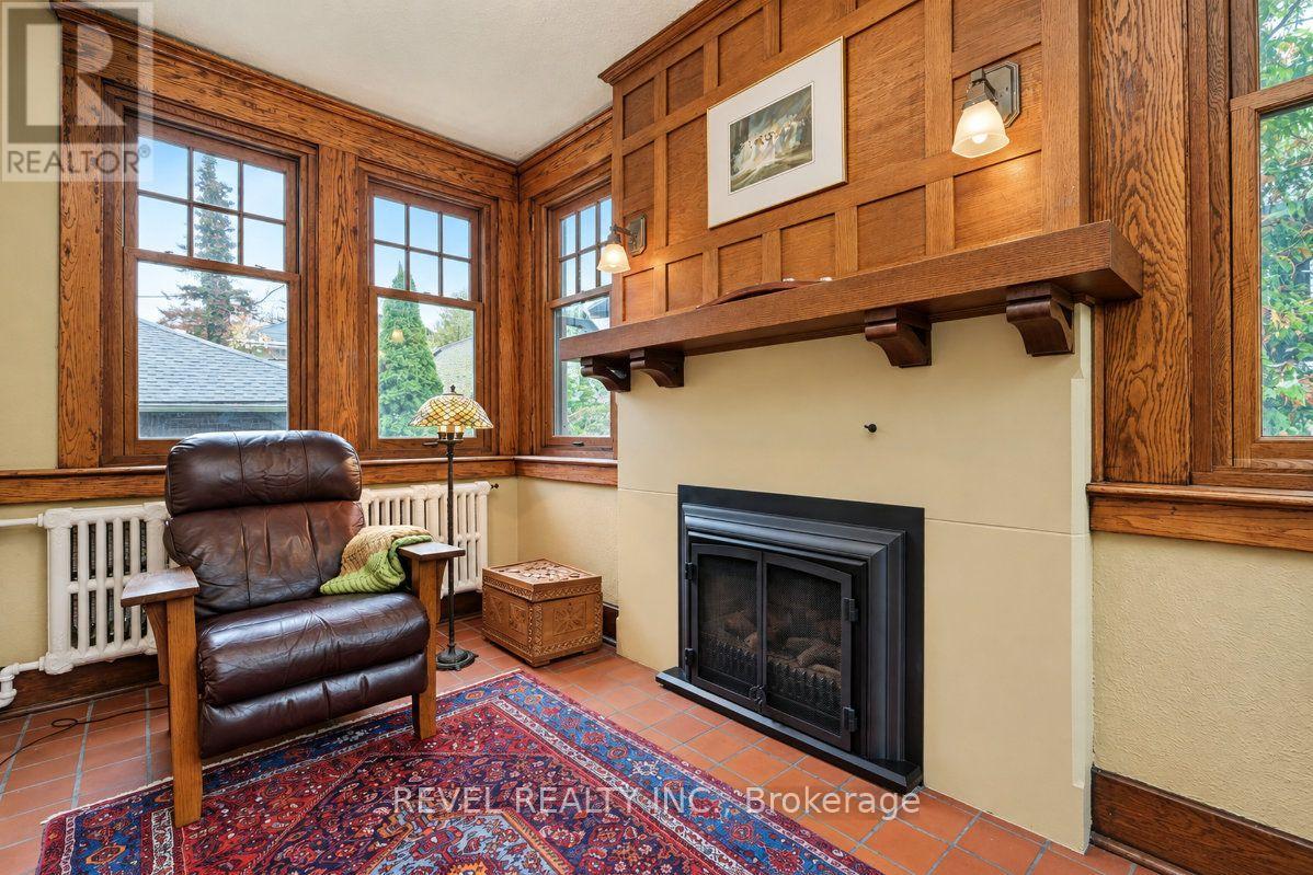 204 Clemow Avenue — photo 25