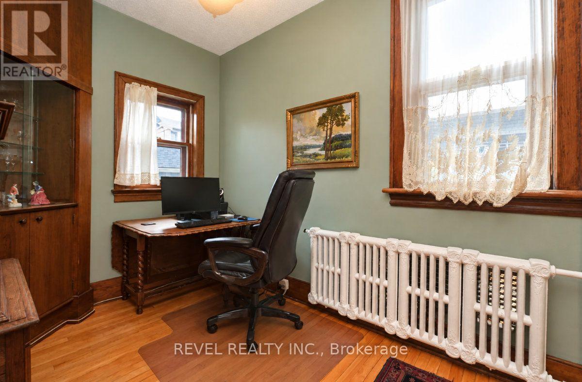 204 Clemow Avenue — photo 27