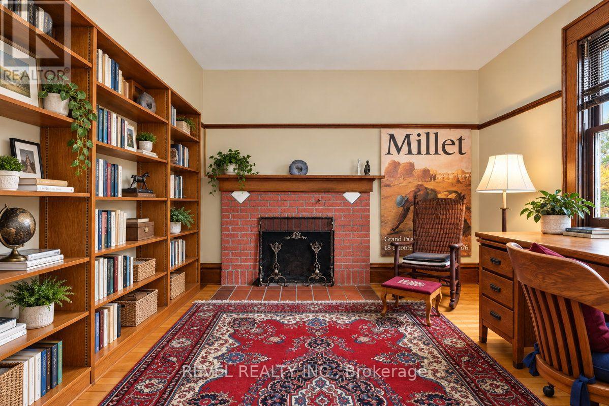204 Clemow Avenue — photo 40