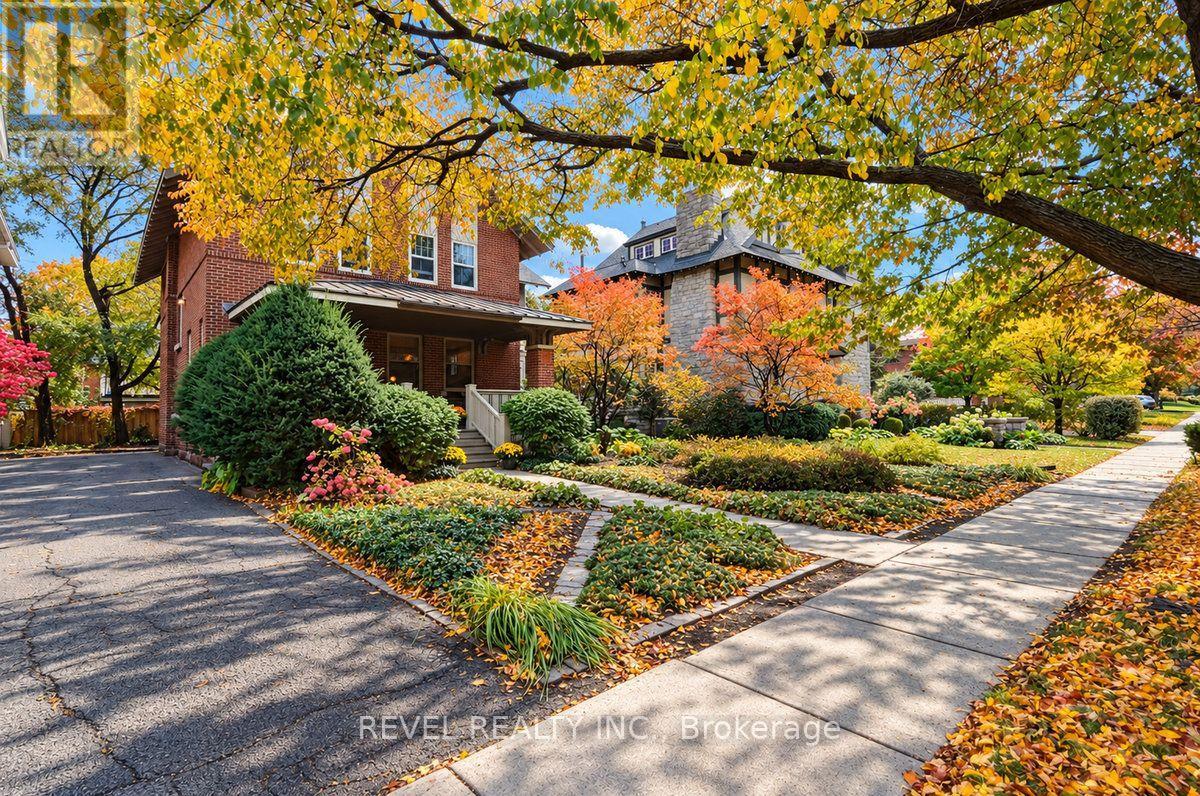 204 Clemow Avenue — photo 7