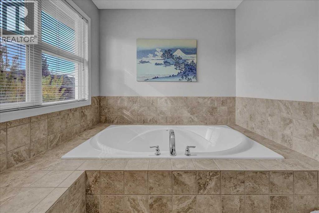 134 Autumn Close SE - photo 18