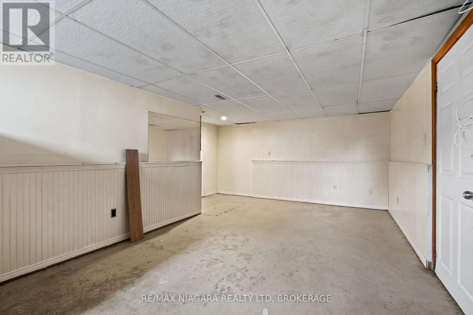 241 BERTIE STREET - 17