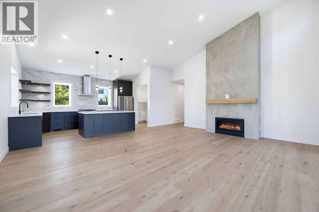 #1 1080 9 Avenue NE - 14