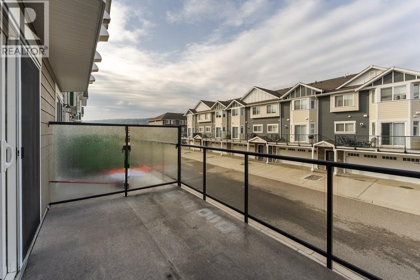 #212 467 TABOR BOULEVARD - 14