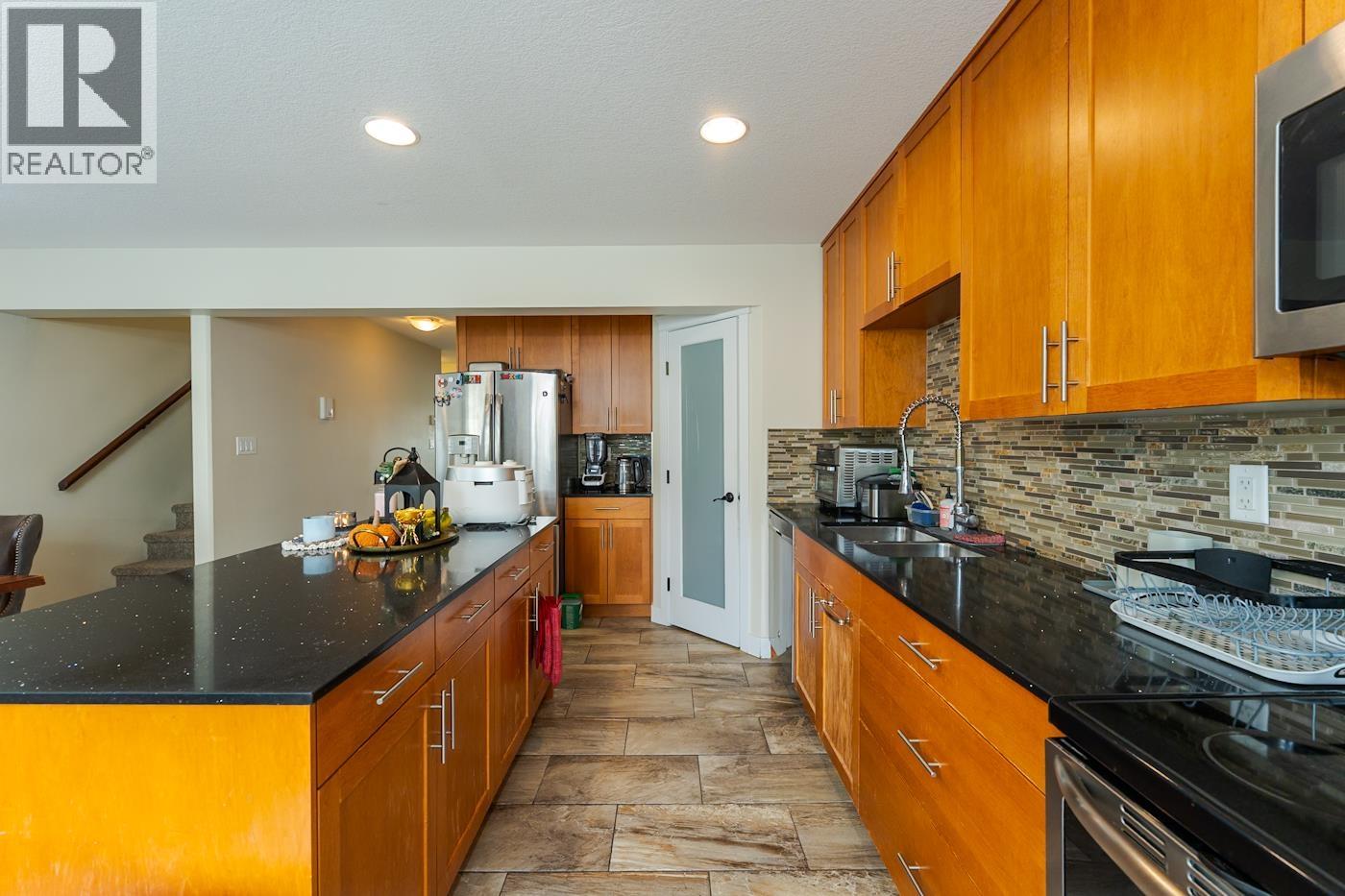 #212 467 TABOR BOULEVARD - 15