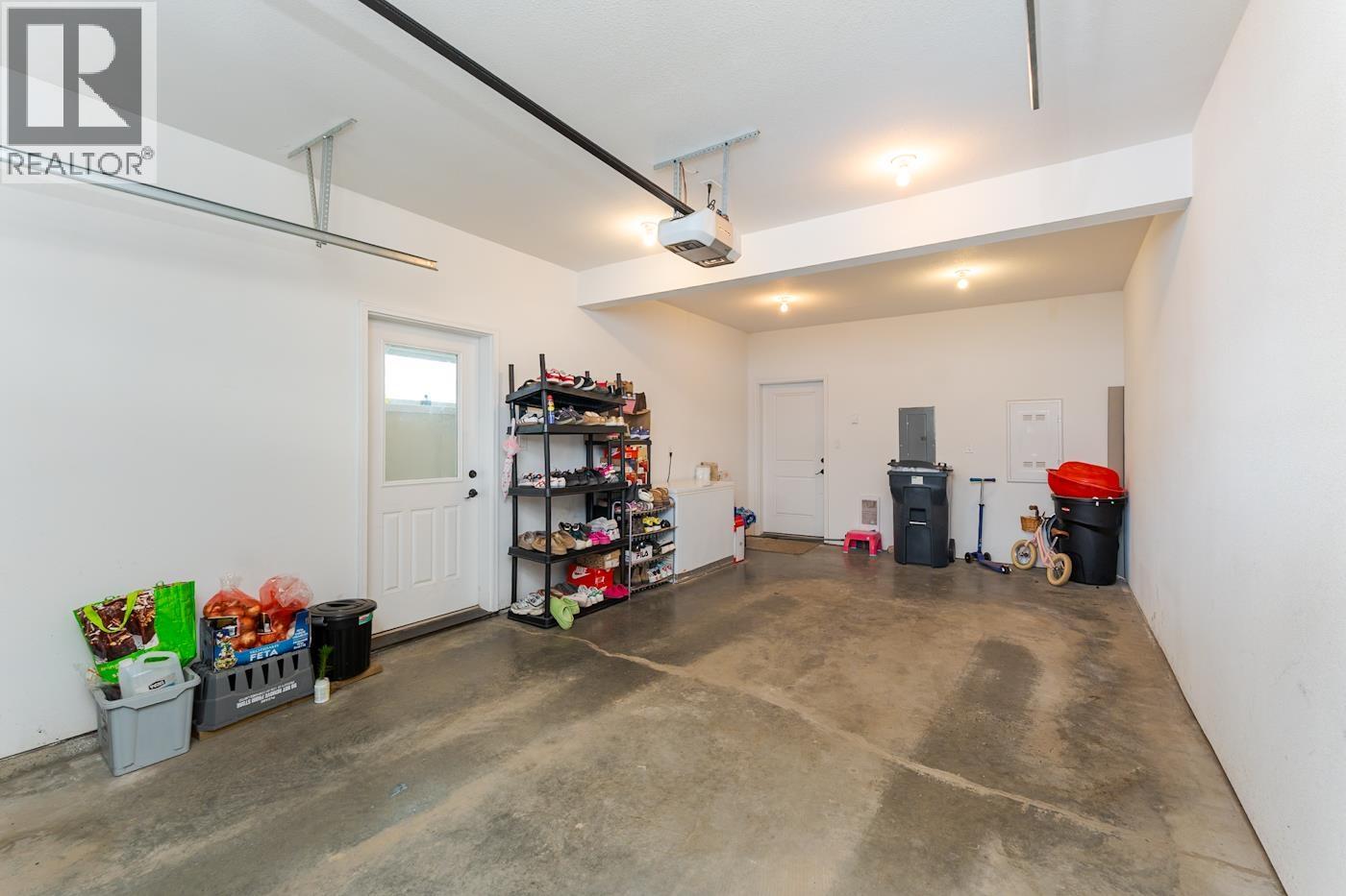 #212 467 TABOR BOULEVARD - 28