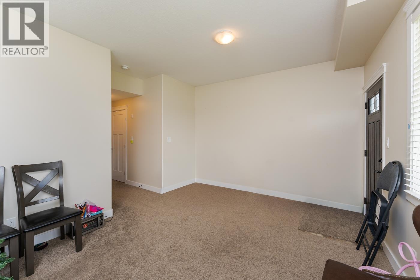 #212 467 TABOR BOULEVARD - 33