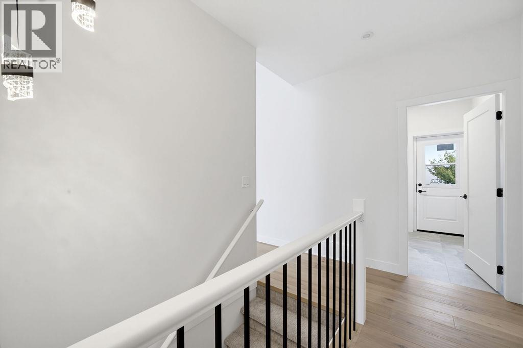 #1 1080 9 Avenue NE - 32