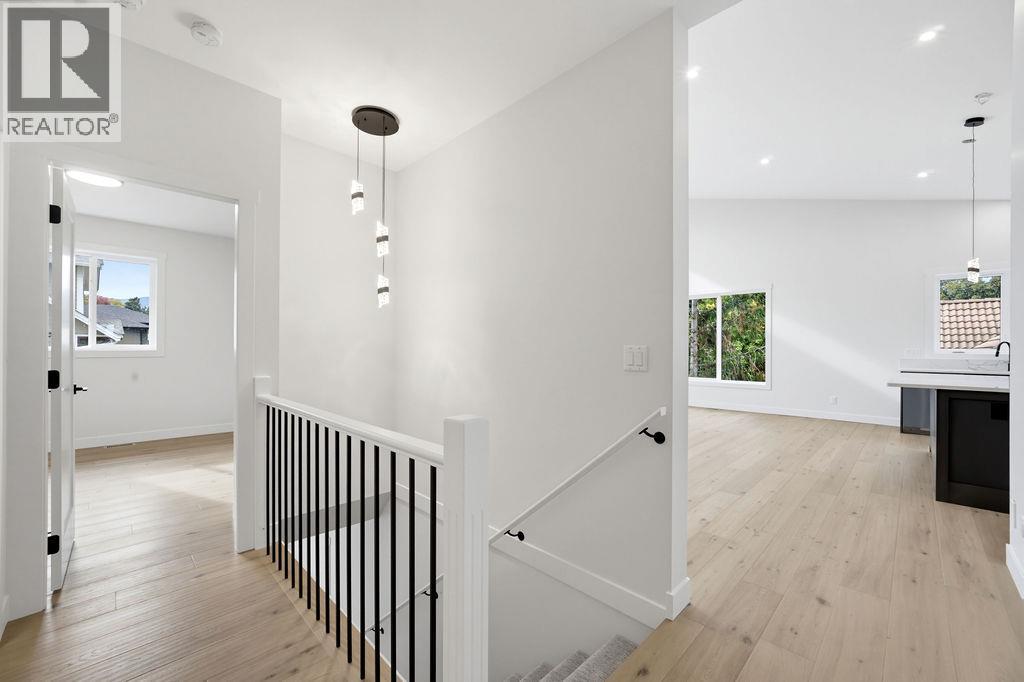 #1 1080 9 Avenue NE - 31