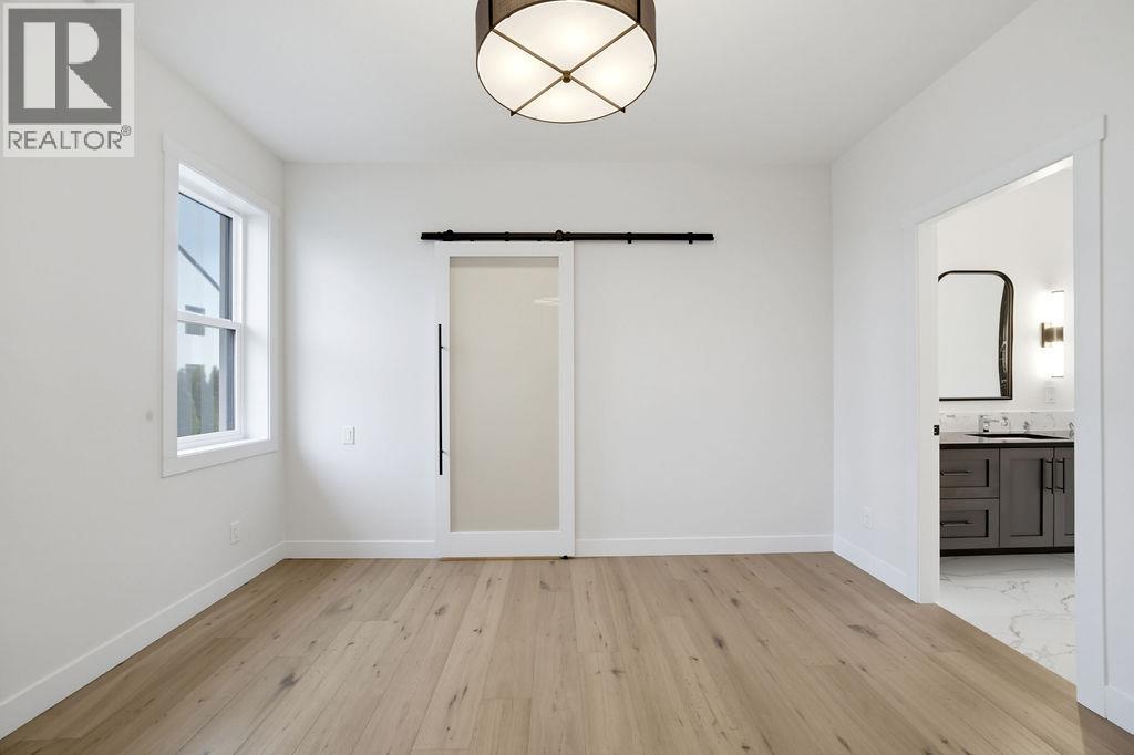 #1 1080 9 Avenue NE - 44