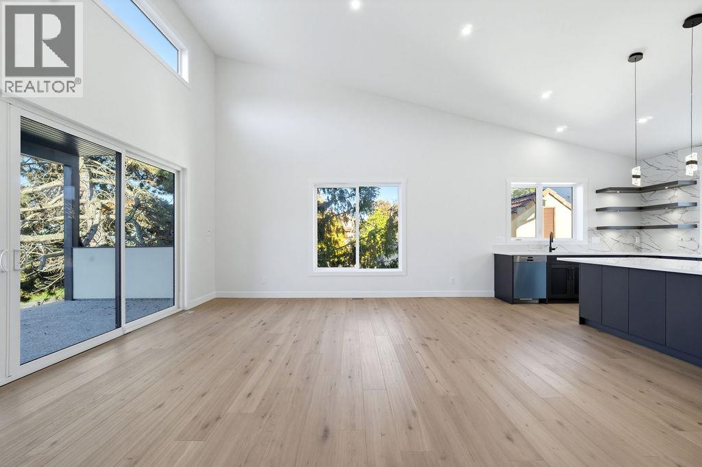 #1 1080 9 Avenue NE - 17