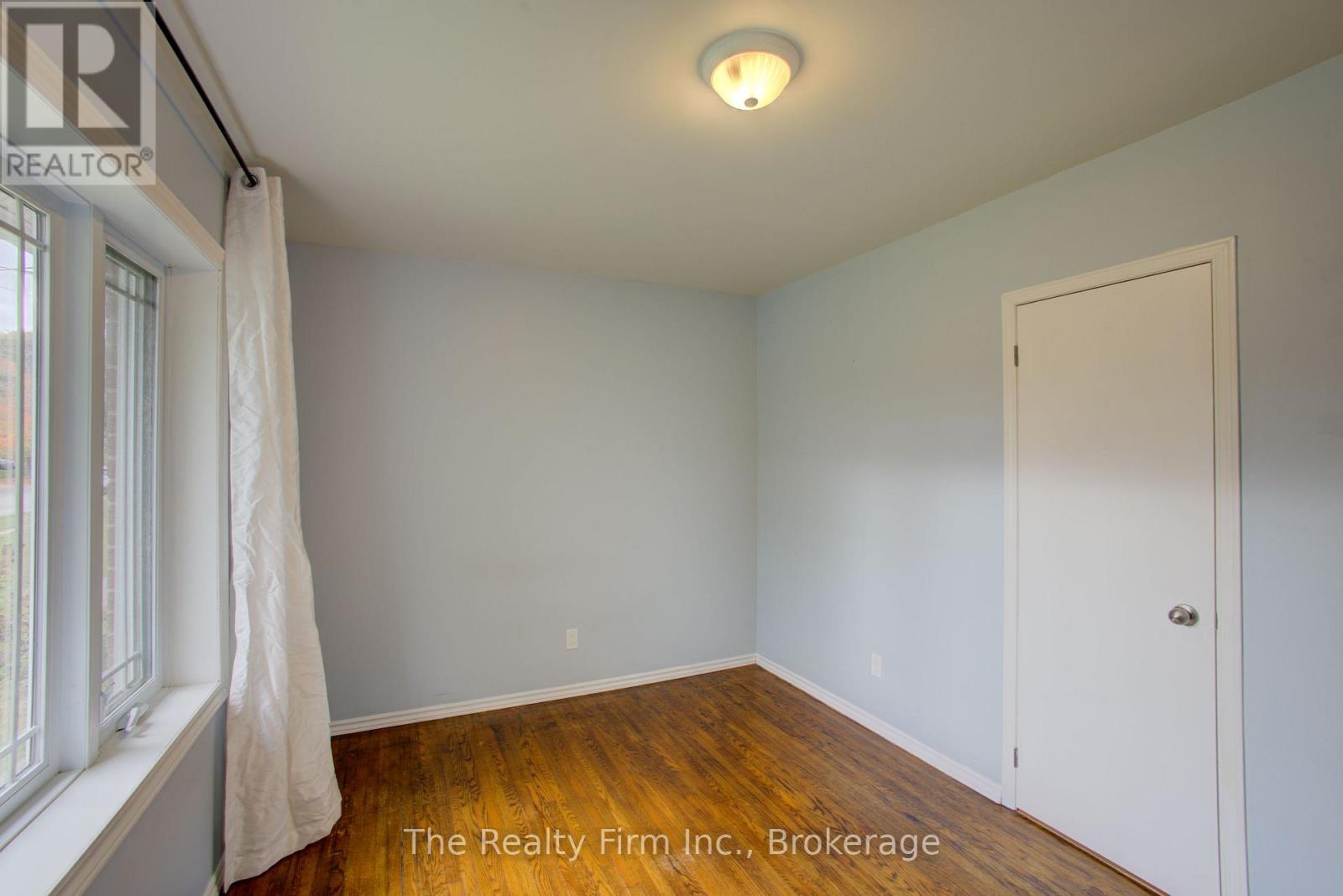 15 Dumbarton Street — photo 15