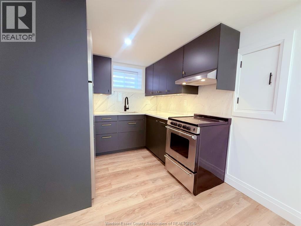 1748 Hall Avenue — photo 13