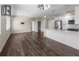 311 22327 River Road, Maple Ridge, BC V2X9C8 Photo 11