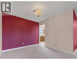 1219 Hunterquay Hill NW - photo 12