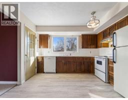 1219 Hunterquay Hill NW - photo 15