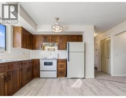 1219 Hunterquay Hill NW - photo 17