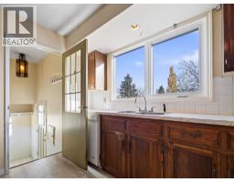1219 Hunterquay Hill NW - photo 20